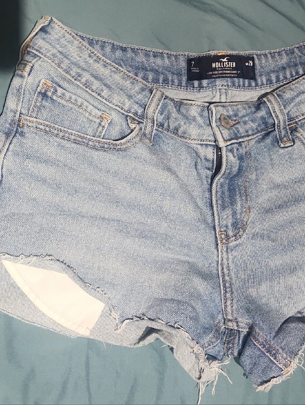 Hollister Low rise boyfriend shirts 3"